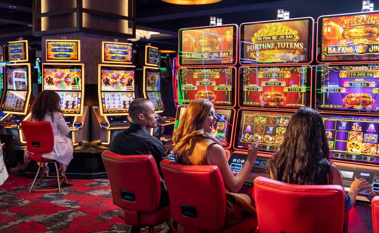 Tampilan mobile fafajp dengan antarmuka sports dan casino pilihan